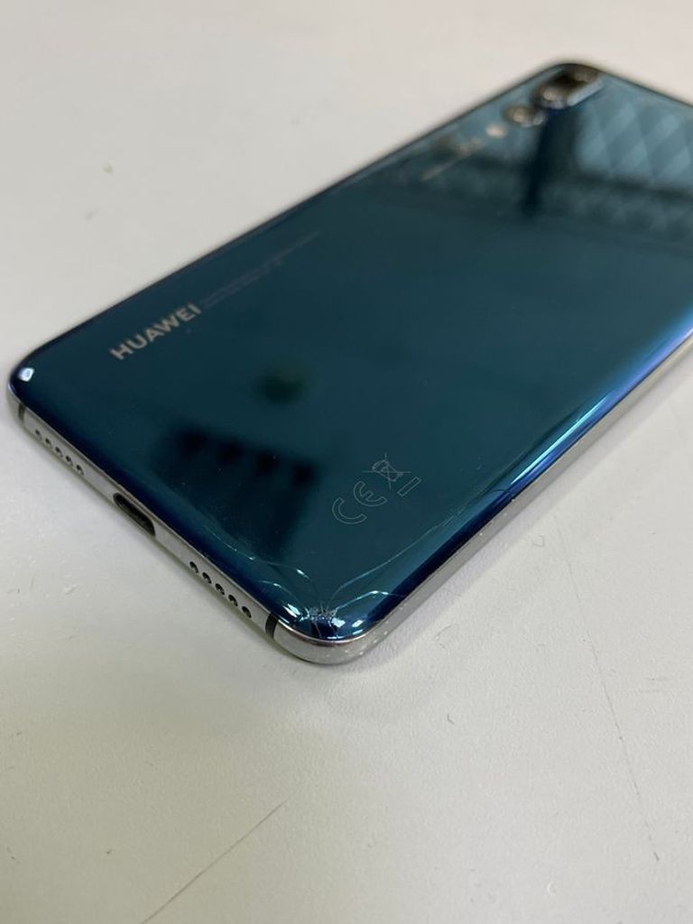 Huawei p20 pro 6/128gb Код:01-200566814. Зображення 7