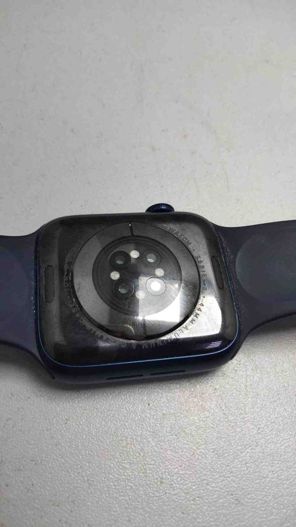 Дешиво Apple Watch Series 6 GPS 44мм с ломбарда