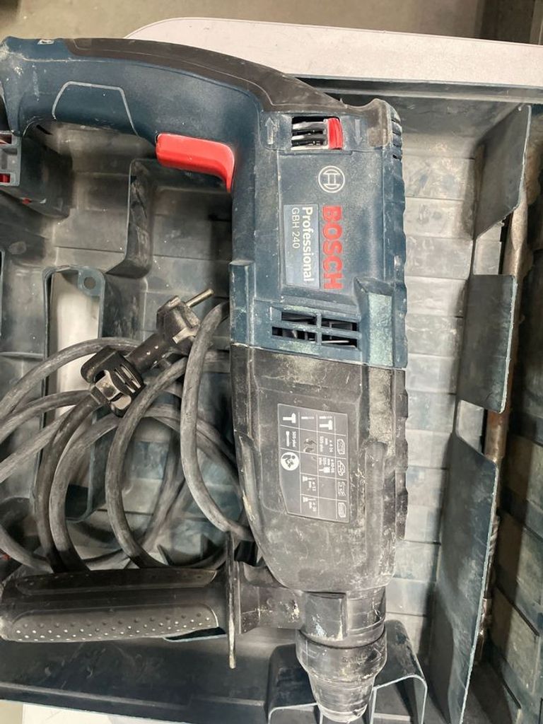 Дешиво Bosch gbh 240 с ломбарда