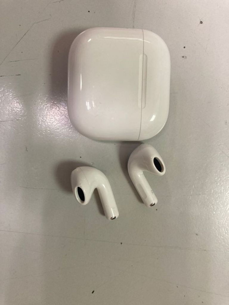 Оголошення Apple airpods 4 Б/У