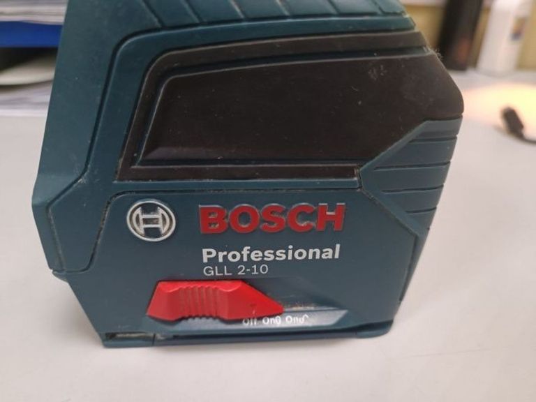 Оголошення Bosch GLL 2-10 (0601063L00) Б/У