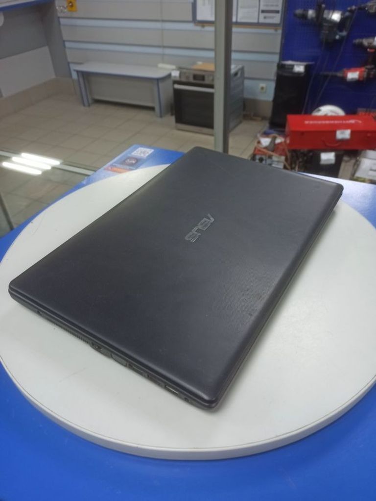 Распродажа Asus 15/celeron n2830 ddr3/4gb ddr3/hdd *відсутній/ssd 240 gb/*інтегрована, продавец Техноскарб