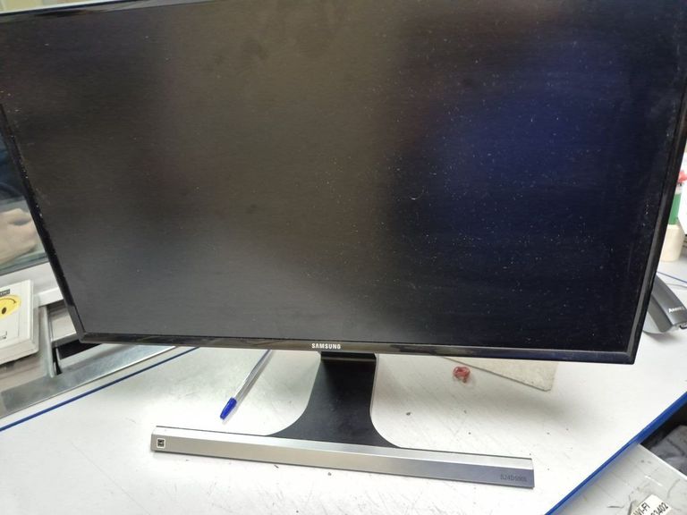 Дешиво Samsung s24d590pl ls24d590plx с ломбарда