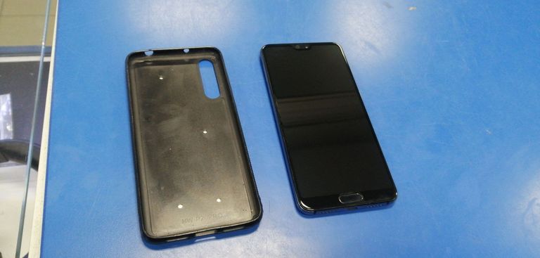 Купить Huawei p20 pro 6/128gb Б/У