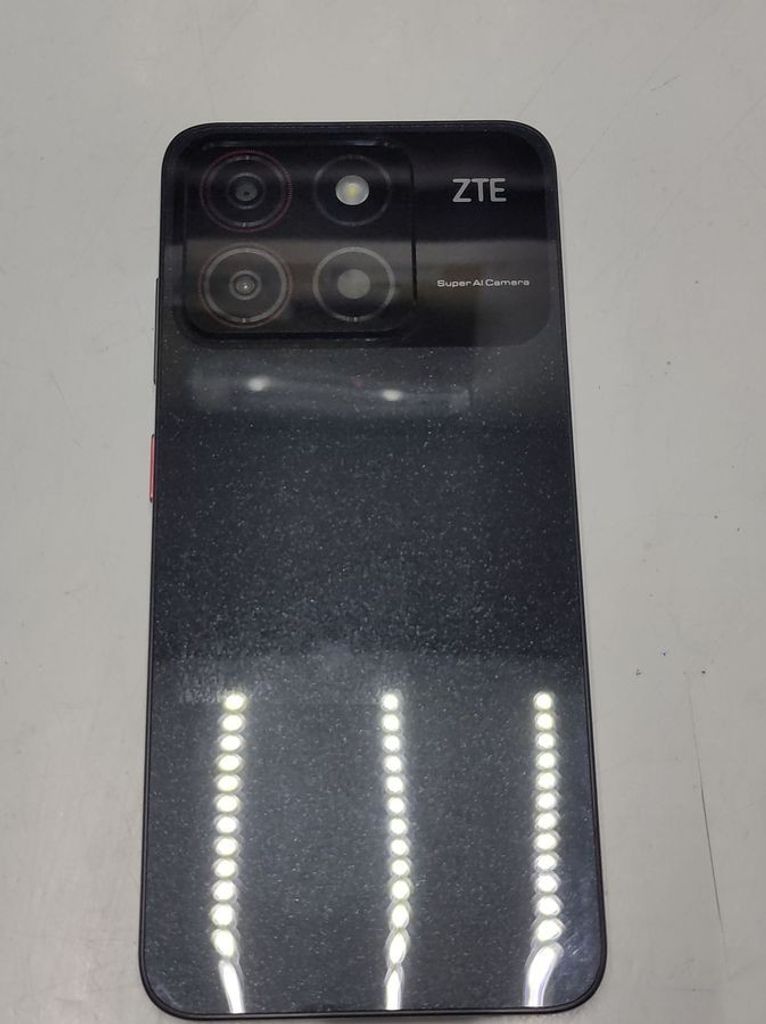 Дешиво Zte blade a35 2/64gb с ломбарда