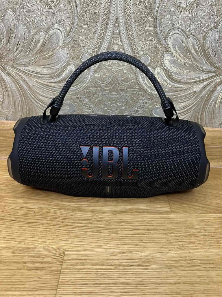 Купити Jbl Charge 6 Black (JBLCHARGE6BL) Б/У