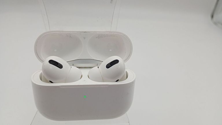Распродажа Apple AirPods Pro (MWP22), продавец Техноскарб