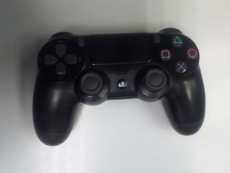 Дешево Sony dualshock 4 v2 з ломбарду