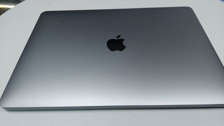 Купить Apple macbook pro 2019 a2159 13,3" core i5 1,4ghz/ram8gb/ssd128gb/intel iris plus graphics 645 Б/У