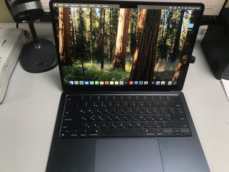 Оголошення Apple macbook air 13,6" m2 2022 Б/У