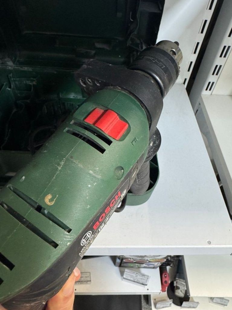 Дешиво Bosch easyimpact 540 с ломбарда