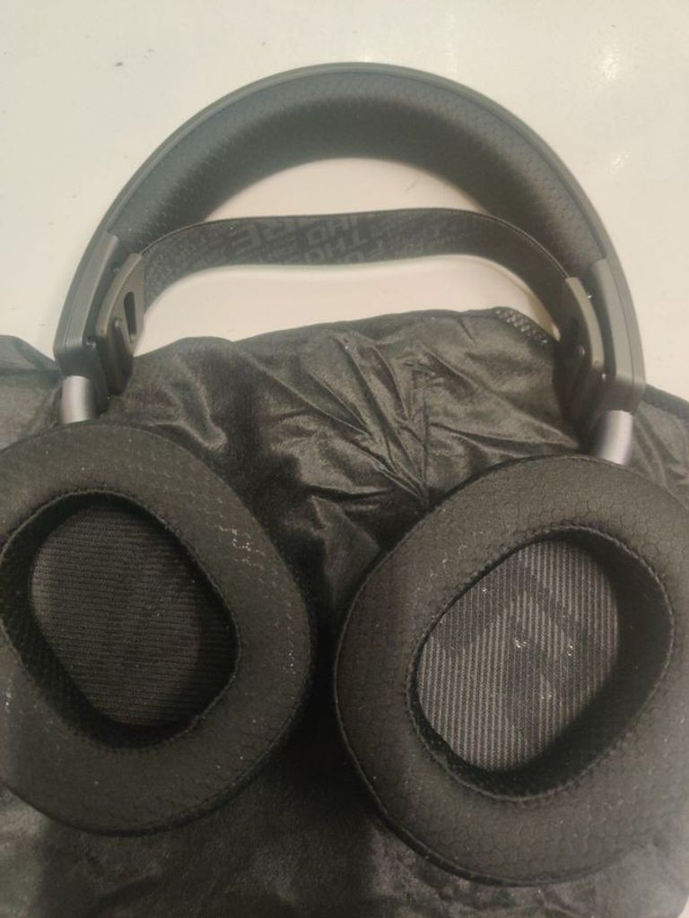 Купити Asus rog pelta Б/У