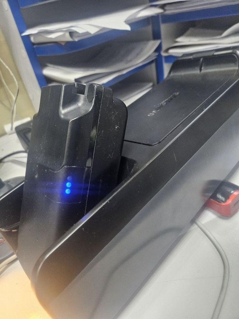 Дешево Samsung vs80n8014kw з ломбарду