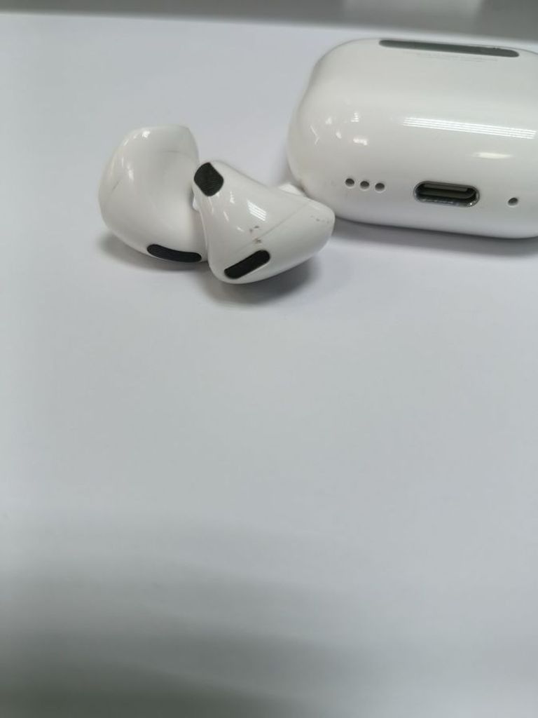 Розпродаж Apple airpods 4 with active noise cancellation, продавець Техноскарб