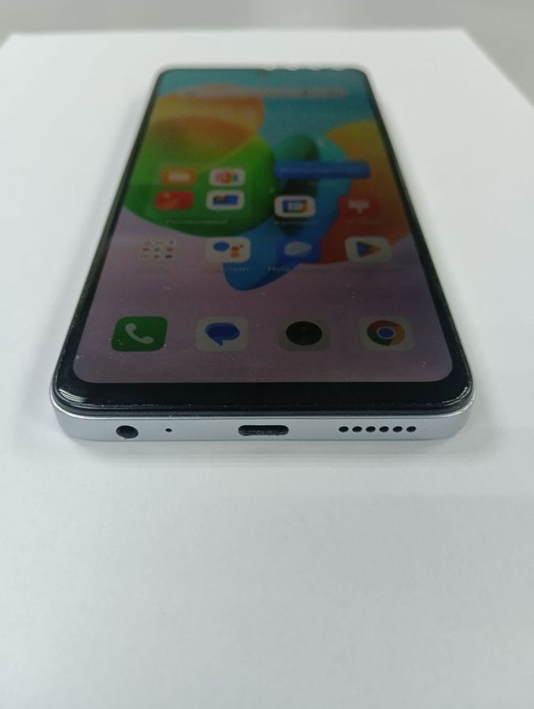 Купити Tecno spark 20c bg7n 8/128gb Б/У