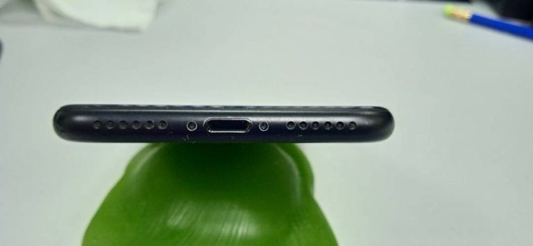 Розпродаж Apple iphone 7 32gb, продавець Техноскарб