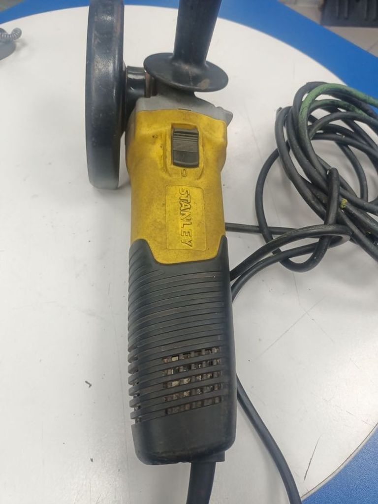 Дешиво Stanley STGS9125 с ломбарда