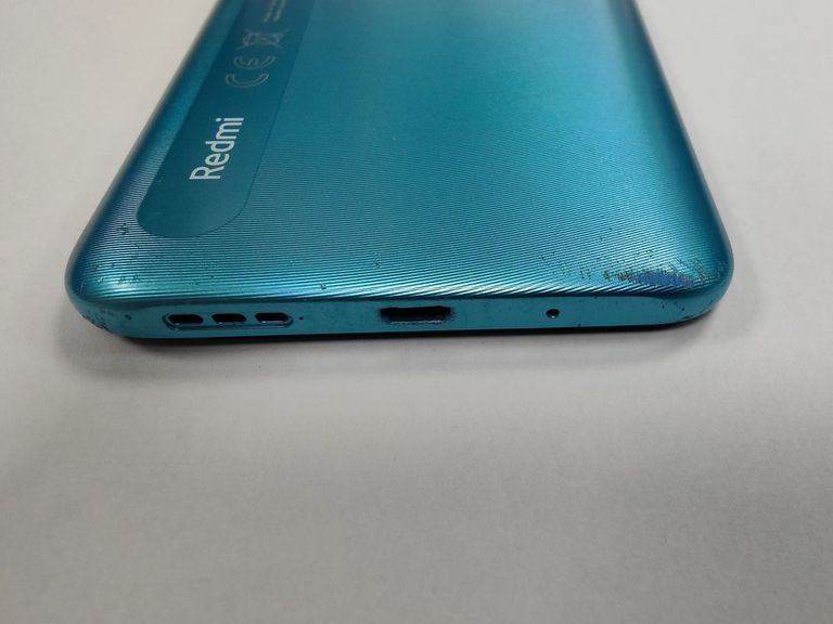 Розпродаж Xiaomi redmi 9a 2/32gb, продавець Техноскарб