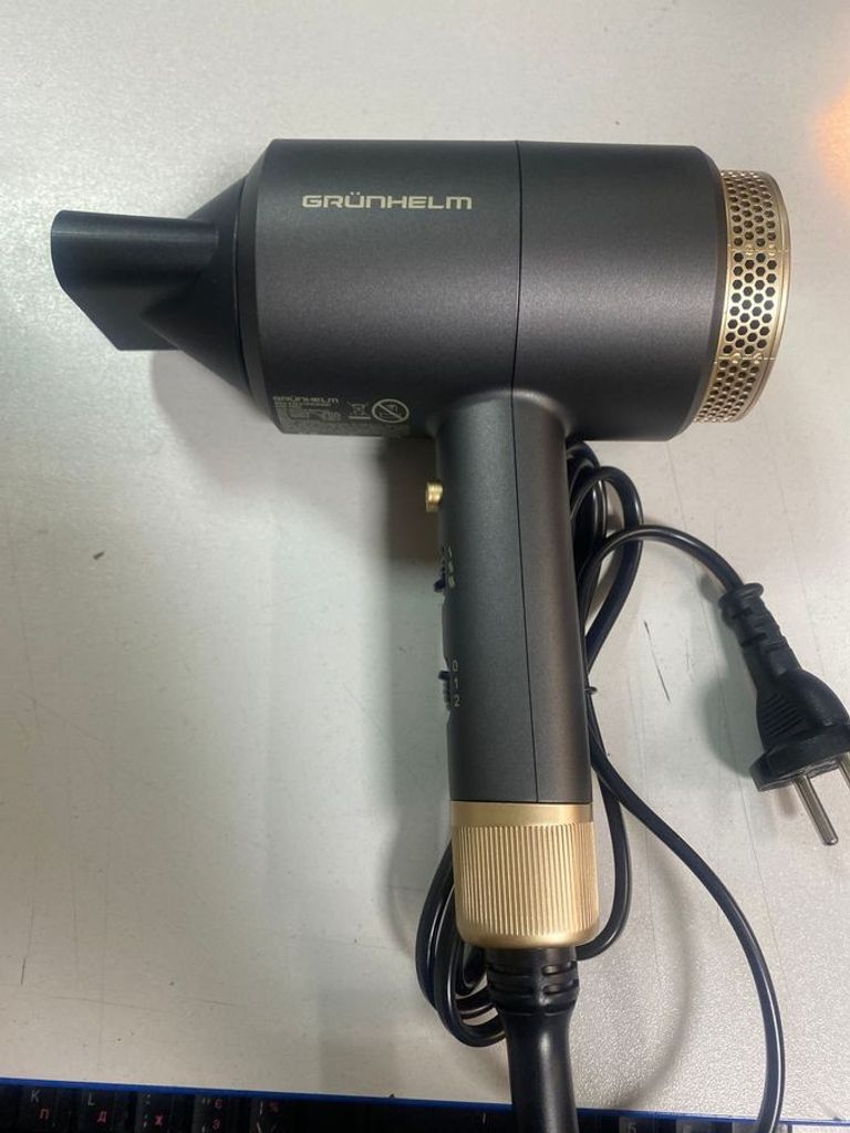 Дешево Grunhelm GHD-596G з ломбарду