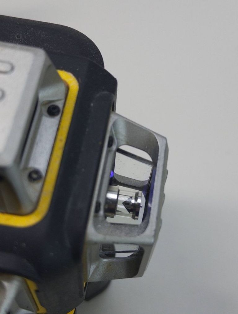 Розпродаж Dewalt DCE089D1G18, продавець Техноскарб