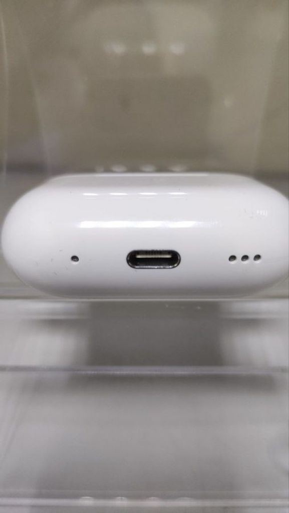 Apple airpods pro 2nd generation with magsafe charging case usb-c Код:01-200876822. Зображення 10