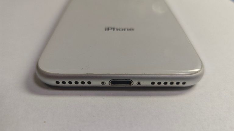 Apple iphone 8 256gb Код:01-200881644. Изображение 9