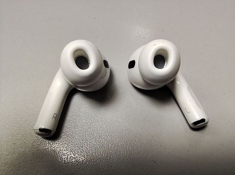 Объявление Apple airpods pro 2nd generation with magsafe charging case usb-c Б/У