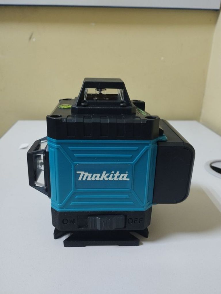 Оголошення Makita Копія 4d 16 lines 2акб зп Б/У