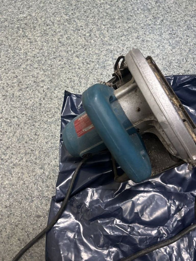 Дешиво Зенит ЗПЦ-1600 с ломбарда