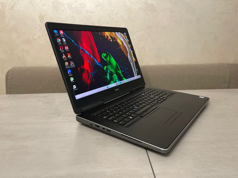 Дешево Dell Precision 7710, 17,3" з ломбарду