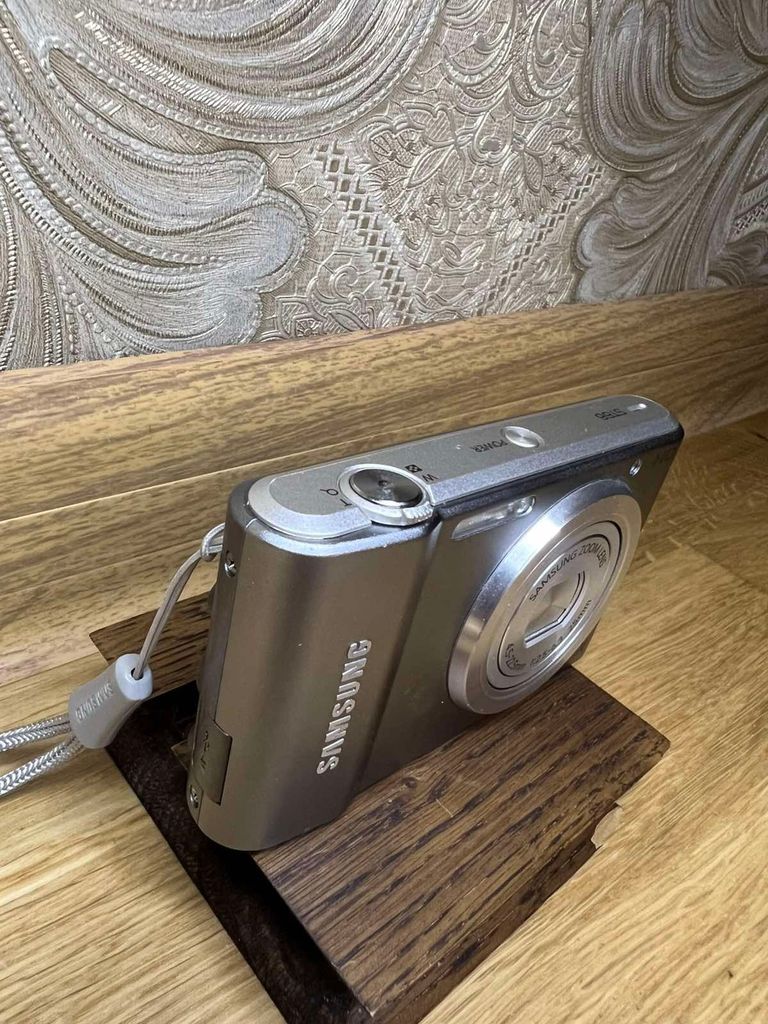 Дешево Samsung ST66 Silver з ломбарду