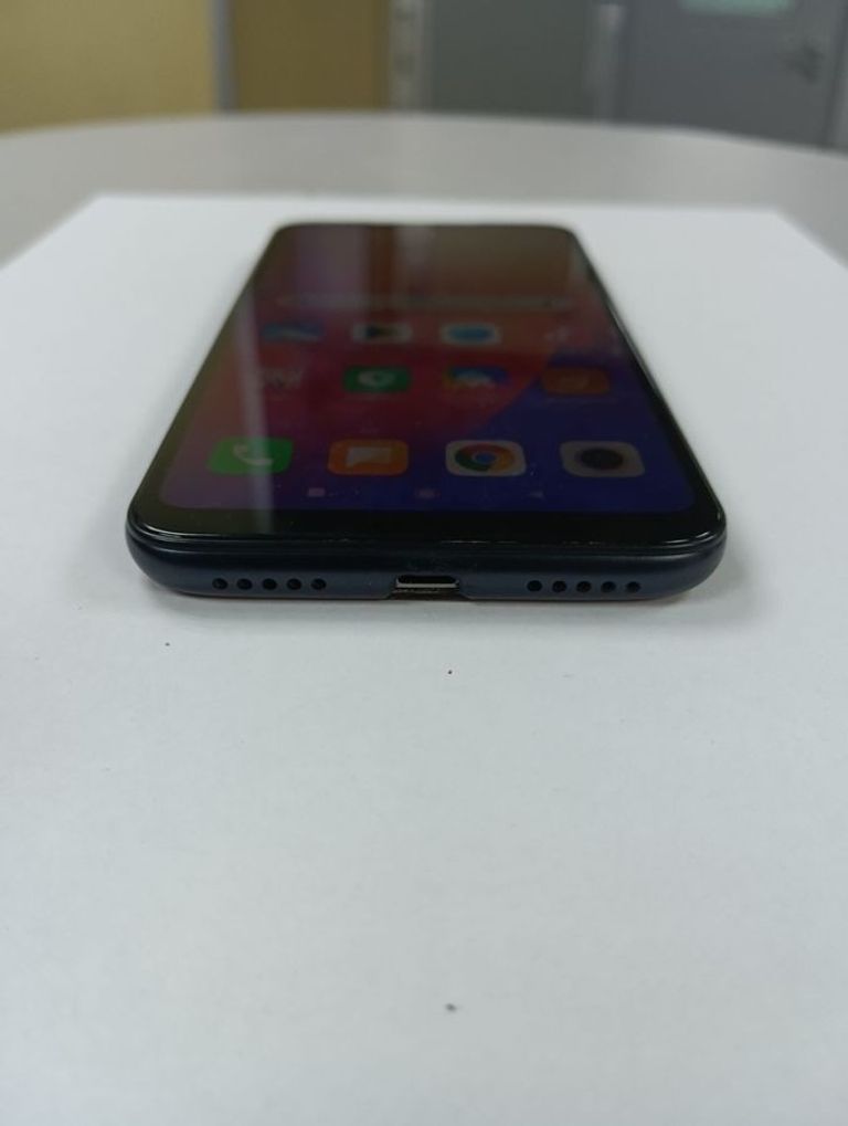 Купити Xiaomi Redmi 7 4/64GB Blue Б/У