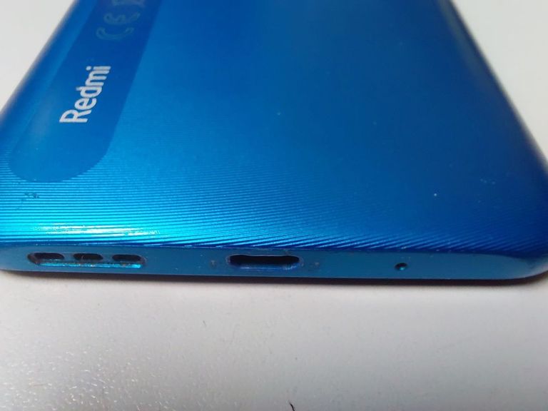 Дешево Xiaomi redmi 9a 2/32gb з ломбарду