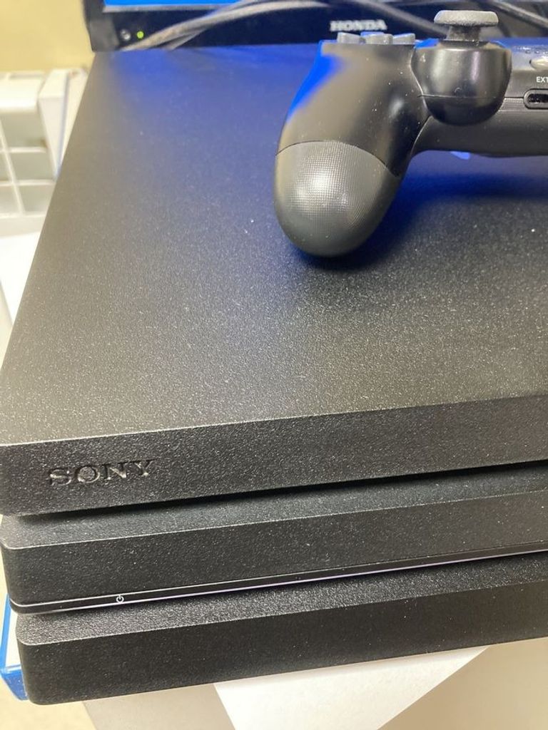 Оголошення Sony playstation 4 pro Б/У