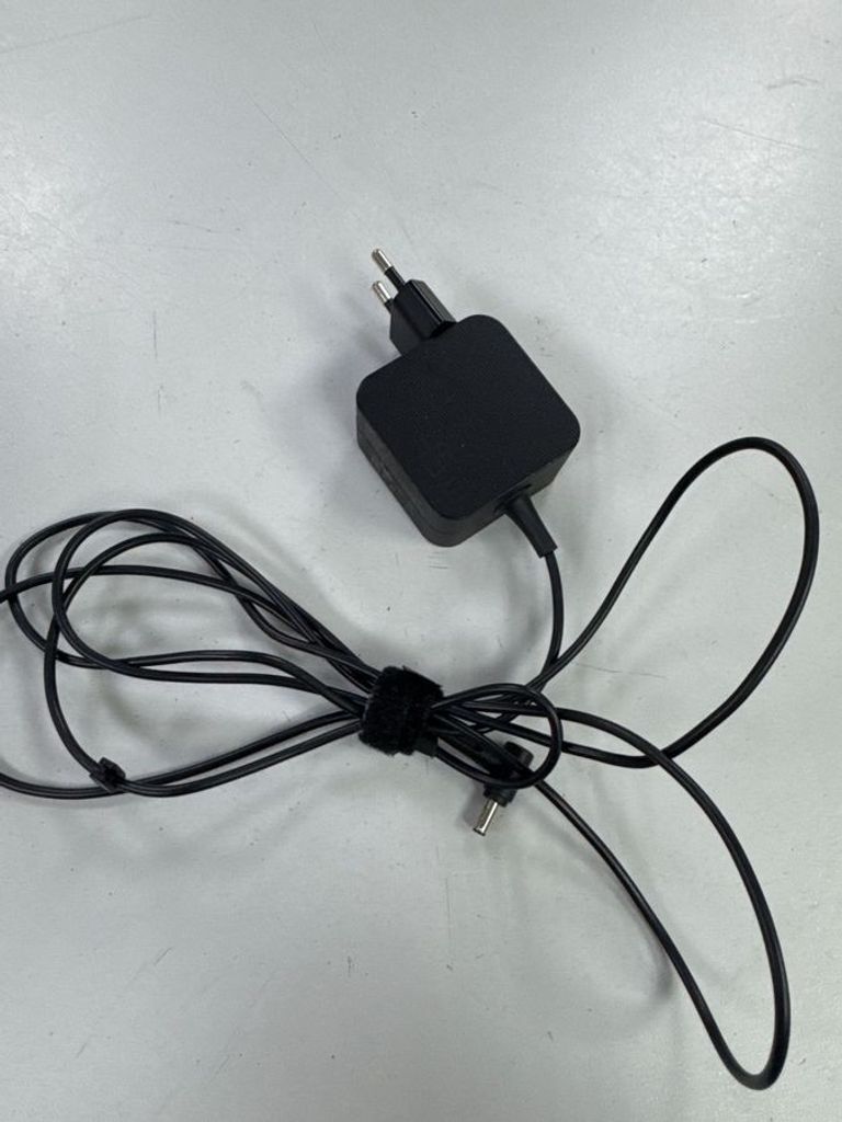 Asus 15/pentium 7505 ddr4/8gb ddr4/hdd *відсутній/ssd 256 gb/*інтегрована Код:01-200913872. Изображение 5