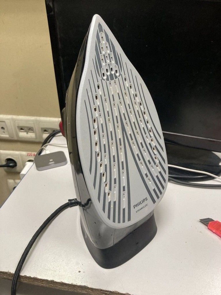 Дешиво Philips gc2998 с ломбарда