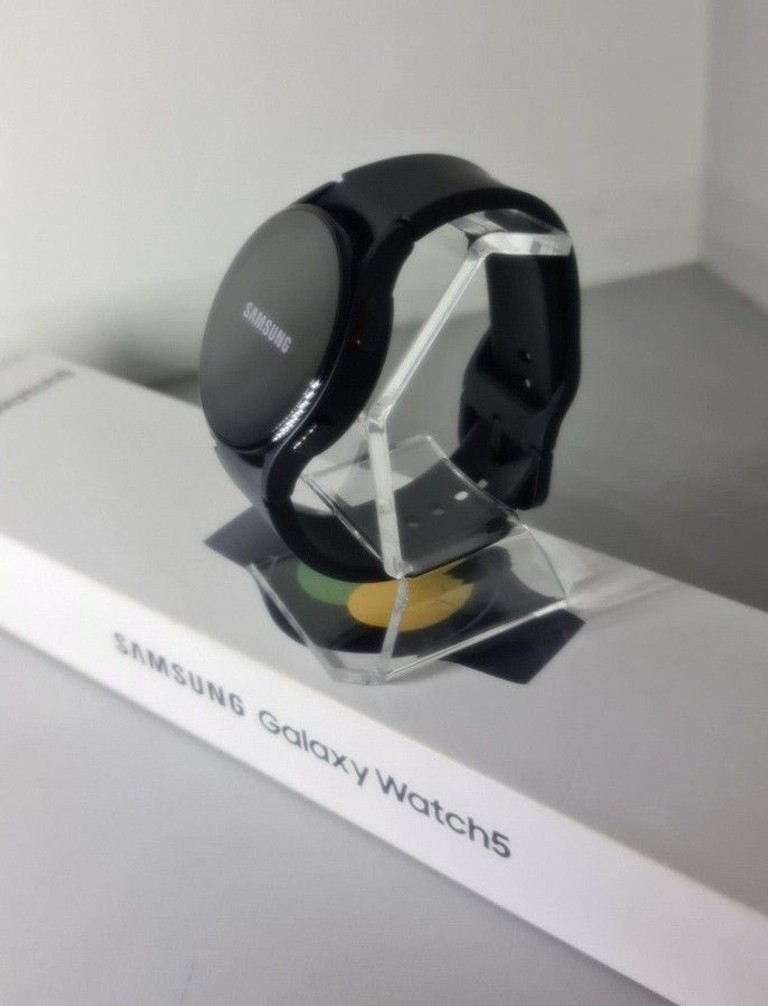 Купить Samsung galaxy watch5 40mm Б/У
