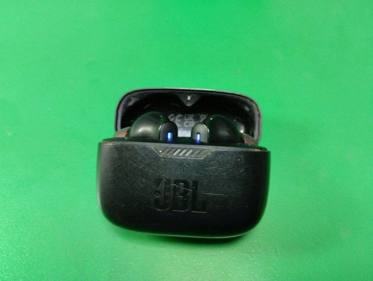 Дешево Jbl tune 235nc з ломбарду
