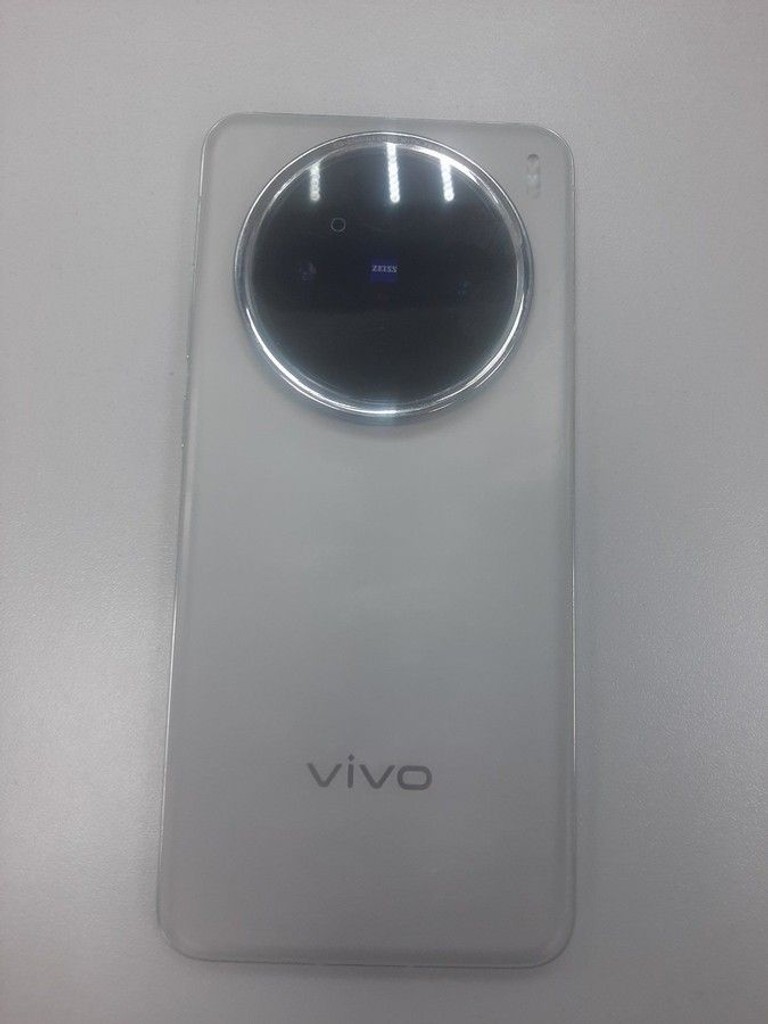 Дешево Vivo x200 fe 12/512gb з ломбарду