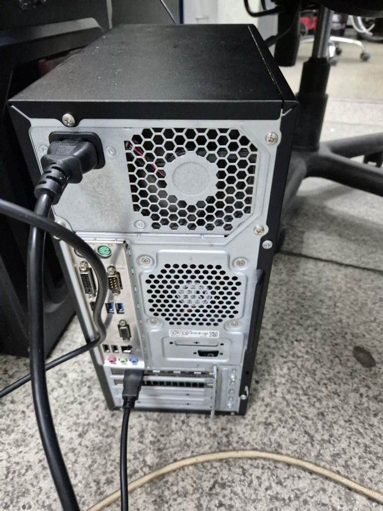 Дешево Пк intel core i5-11400f/ram 16 gb/hdd відсутній/ssd 1000 gb/nvidia rtx 3060 (geforce) 12gb gddr6 192bit з ломбарду