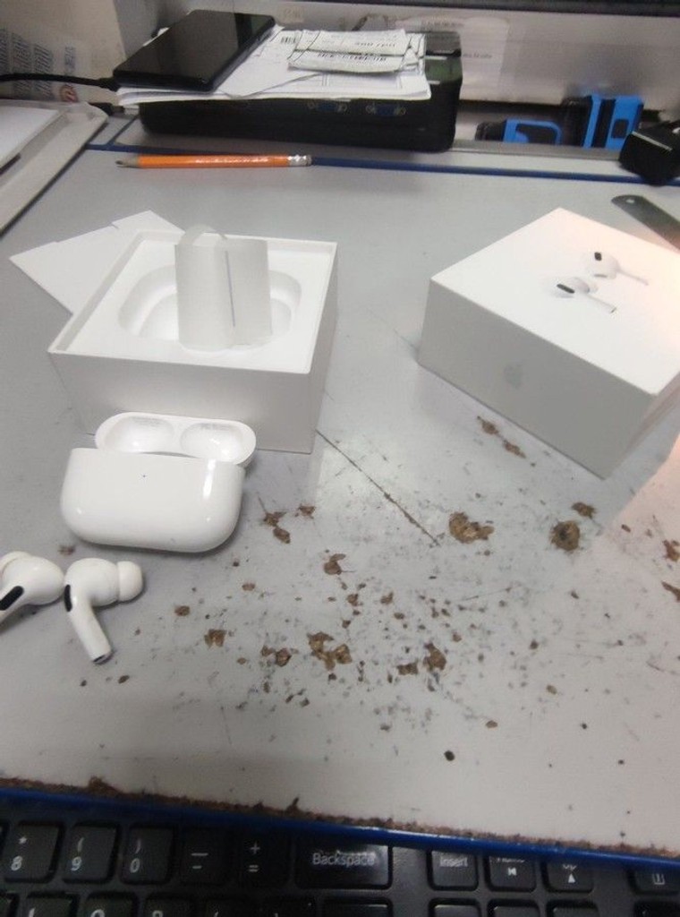 Купити Apple AirPods Pro (MWP22) Б/У