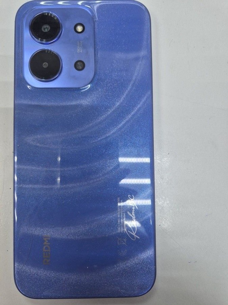 Купити Xiaomi Redmi 15C 5G 4/128GB Midnight Black Б/У