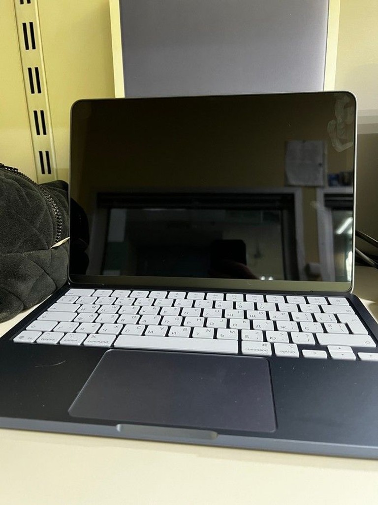 Купить Apple MacBook Neo 256GB Blush (MHFH4) Б/У