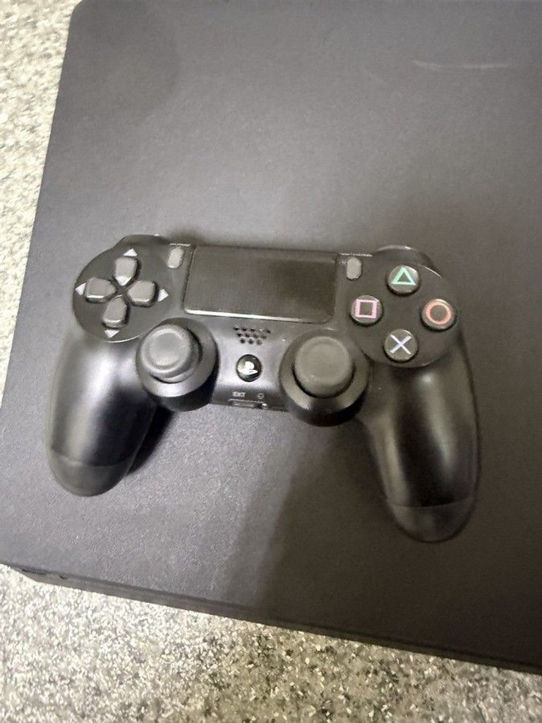 Купити Sony playstation 4 slim 500gb Б/У