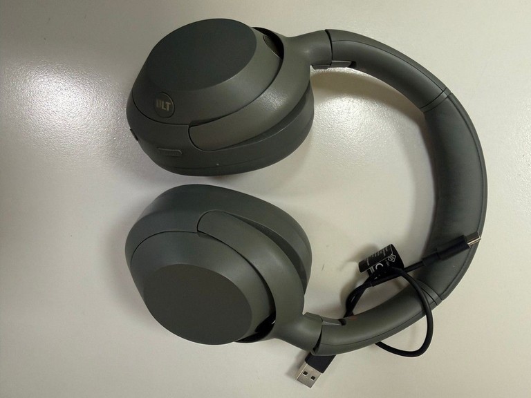 Купити Sony ult wear Б/У