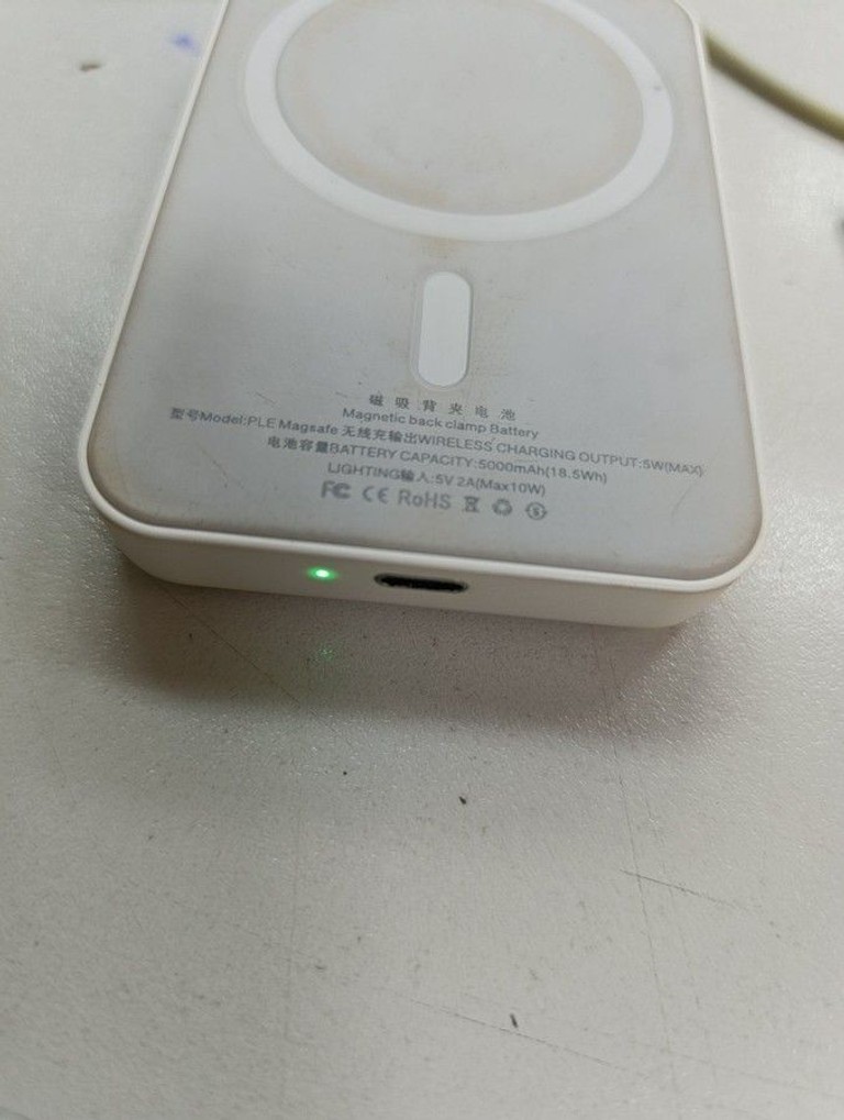 Дешево Без Виробника ple magsafe 5000mah з ломбарду