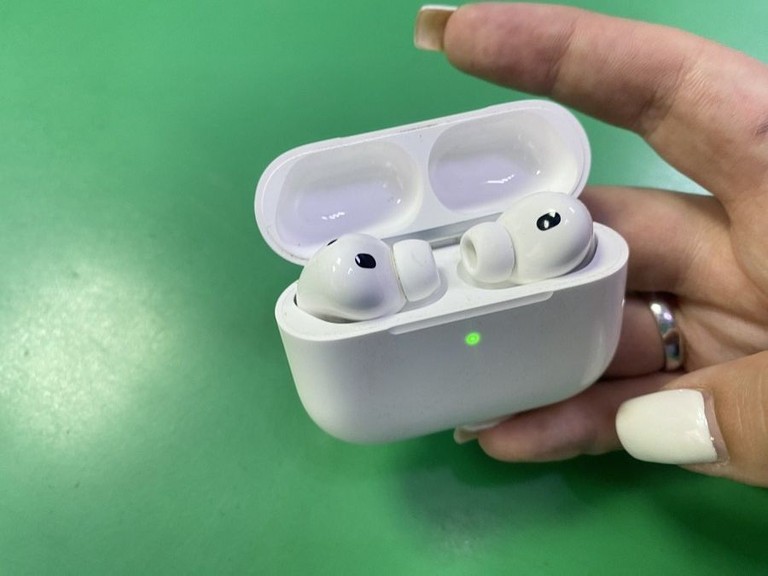 Распродажа AirPods Pro 3, продавец Техноскарб