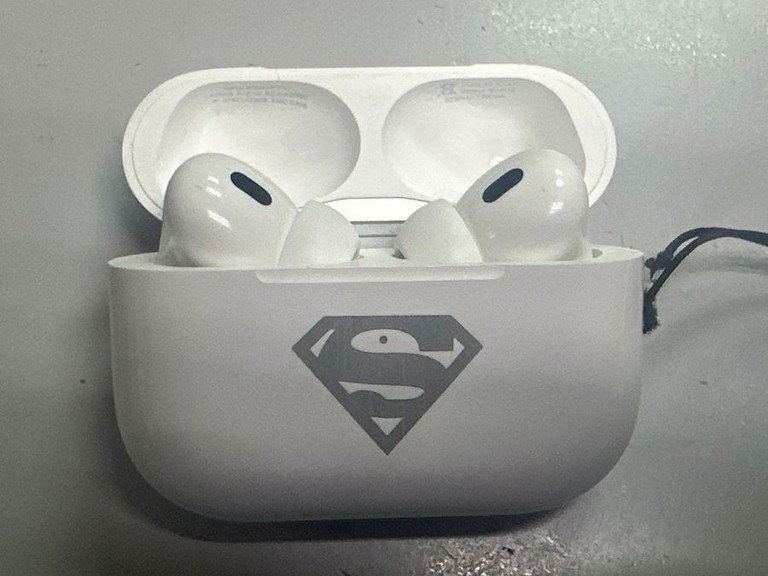 Оголошення Apple airpods pro 2nd generation with magsafe charging case usb-c Б/У