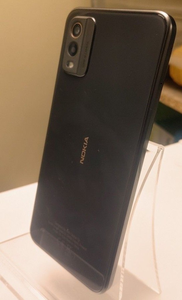 Дешиво Nokia C32 4/64GB Green с ломбарда