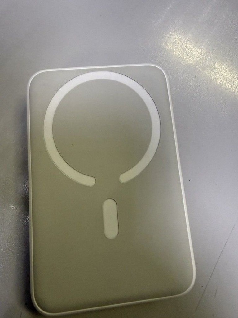 Оголошення Baseus magnetic wireless charging power bank 10000mah 20w ppcxm10 Б/У